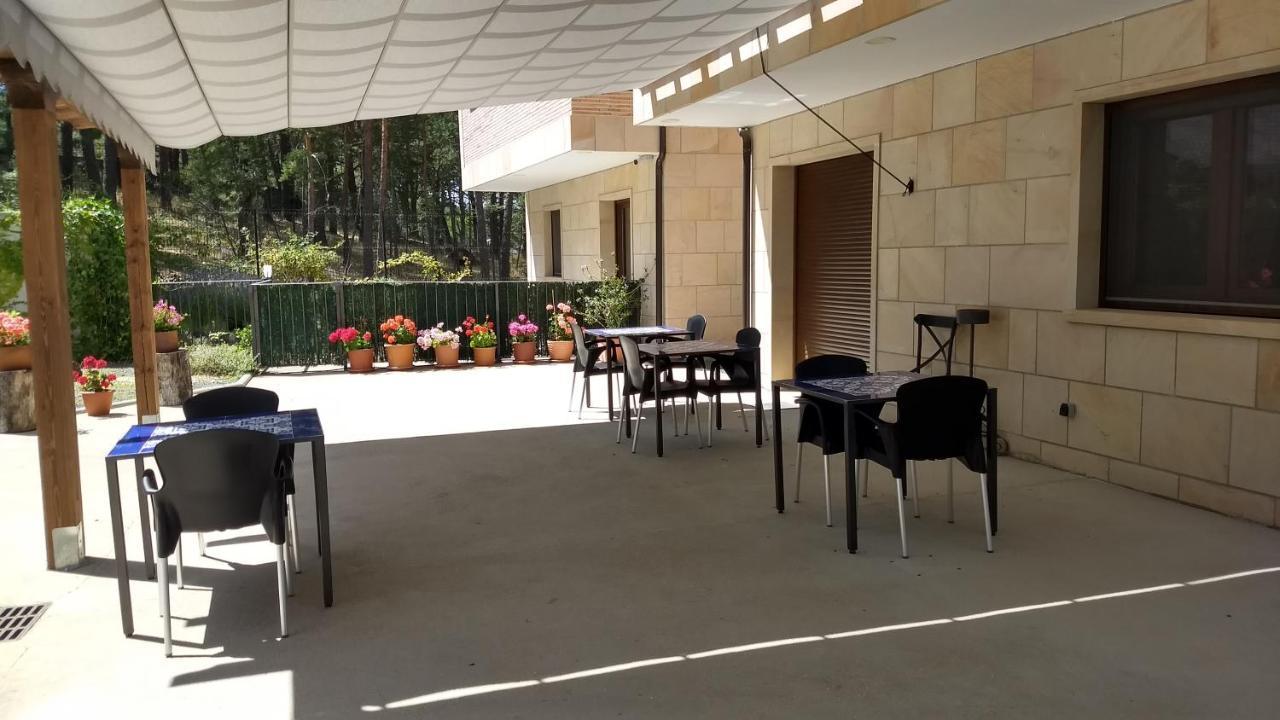 Hotel Rural El Nido De Pinares Навалено Экстерьер фото